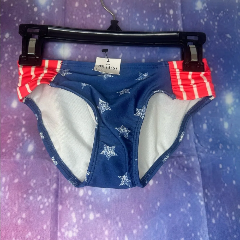New girls red white and blue 2 piece swimsuit 🛍